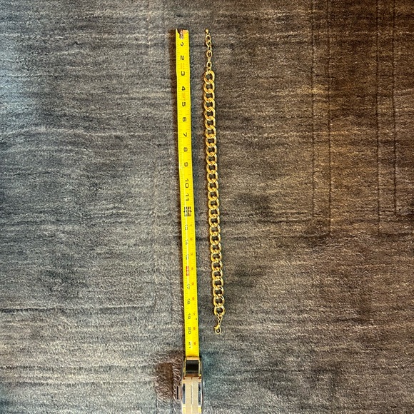 ✨Chunky Cuban link gold tone necklace. Adjustable length, weighty links. - Picture 6 of 6